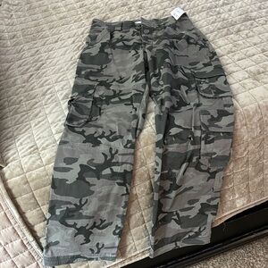 Abercrombie & Fitch Camouflage Pants